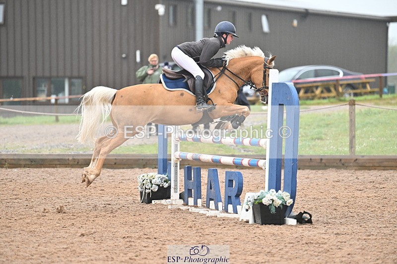 240505A-122905-05080 - Cls 4 Blue Chip Pony Newcomers & 1m Open