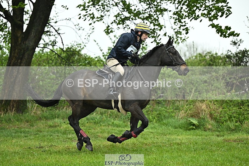 250418-102709-01435 - 051-Alex.Jupp-CARRY.ON.REGARDLESS