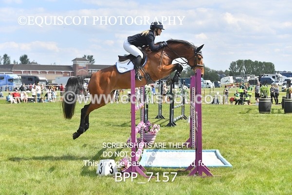 BPP_7157 - CLASS 3 Andrew Hamilton Coach, RHS Foxhunter Championship Qualifier