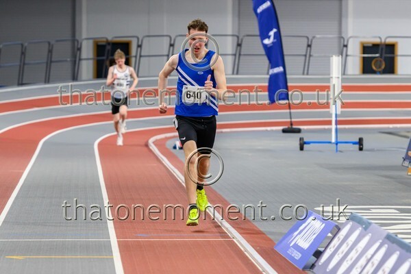 Age26SUN-910687 - Track Male Set Two