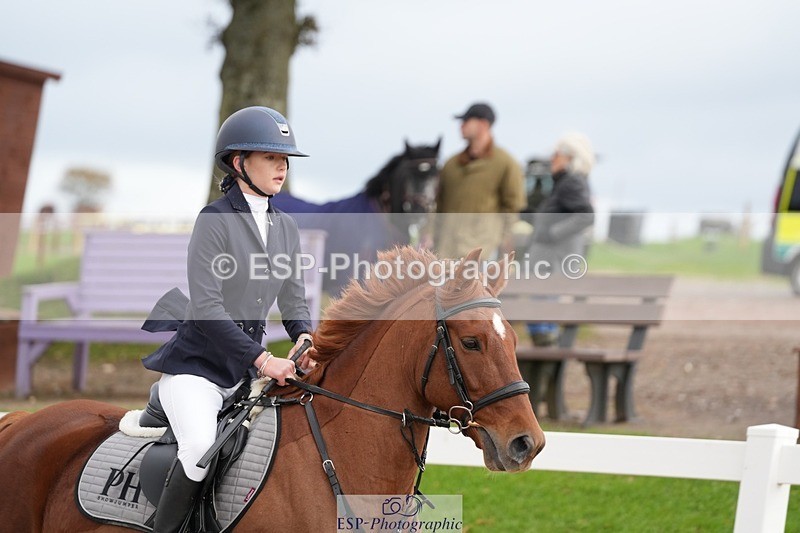 251026-115840-02284 - Cls 4 Pony Winter Novice + 80cm Open