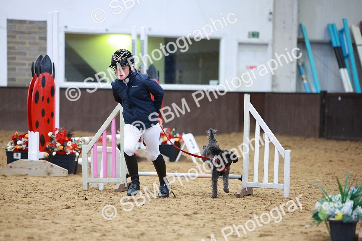 SBM_001636 - Class 3 - Horse & Hound (60cm)