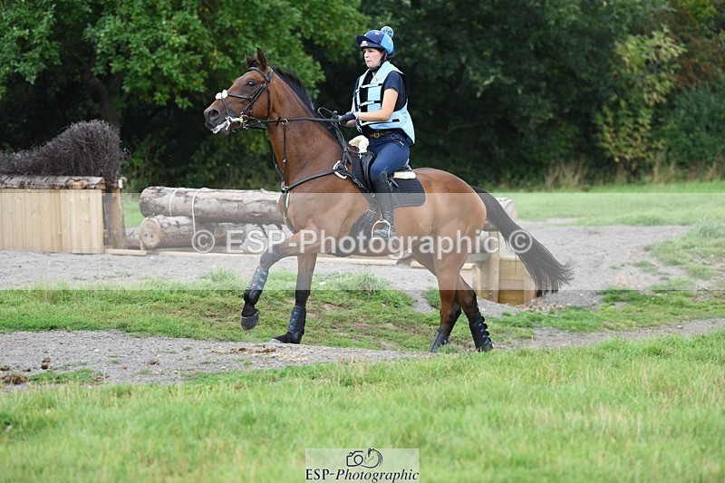 230817-131050-01997 - Kay's 1st Group - XC