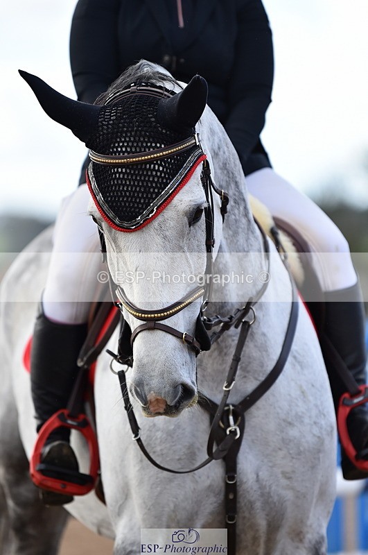 231014A-145216-05356 - Cls 15 1.05m Amateur Q 2nd R