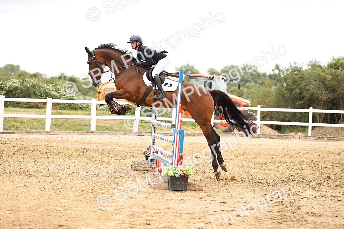 SBM_003090 - Class 21 - Senior Newcomers - 1.10m