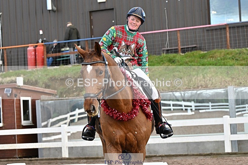 241214-151120-03141 - 137-Tyler.Bradshaw-Gijsbert