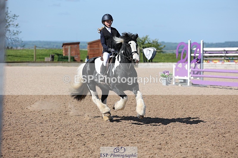 250504-101411-01875 - Cls 1 Pony Intro 70cm