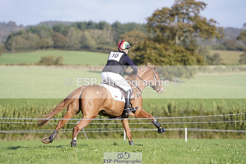 241025-110438-06195 - 010-Julia.Norman-SCOTCH.ON.THE.ROCK'Z