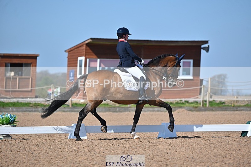 250405-105558-10055 - 115-Isla.Sully-Vagabond.De.Massa