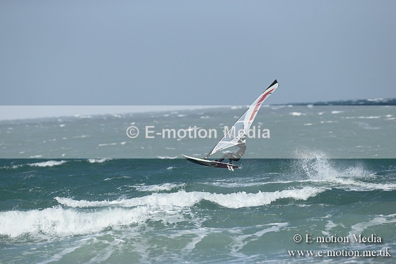 WS 020413-236 - Windsurfing