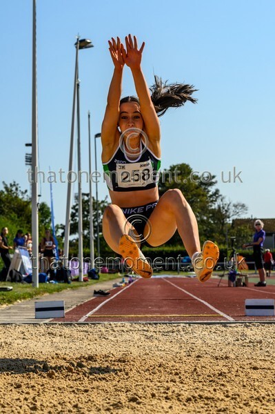 Age25SAT-917413 - Field Female Set Two