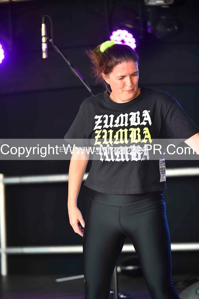 SH4_0493 - Zumba with Sara Ann.