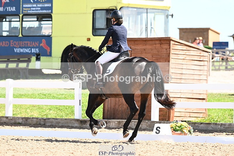 240816A-114512-04113 - 249-Georgina.Young-Minuet1v