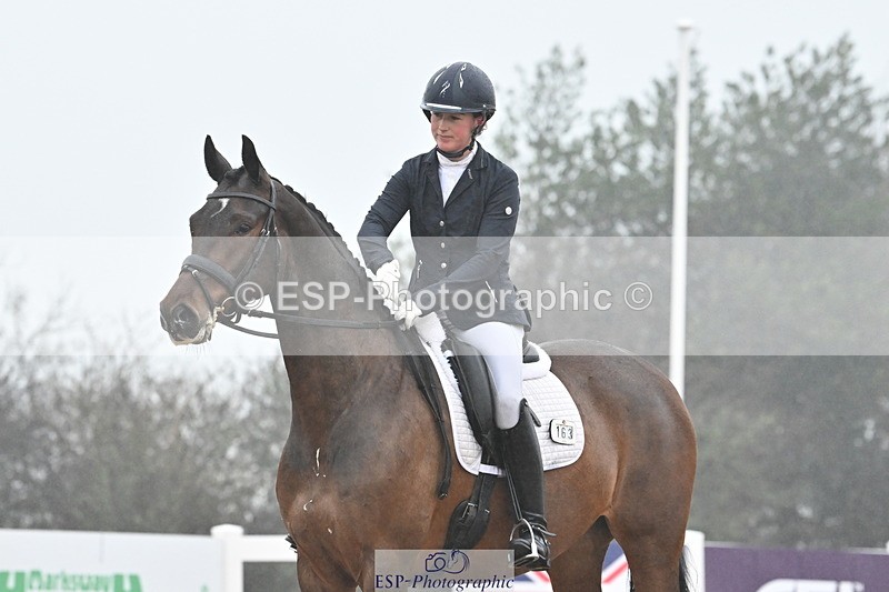 240217A-143045-03465 - 163-Anna.Johannson-Diamond.Bar