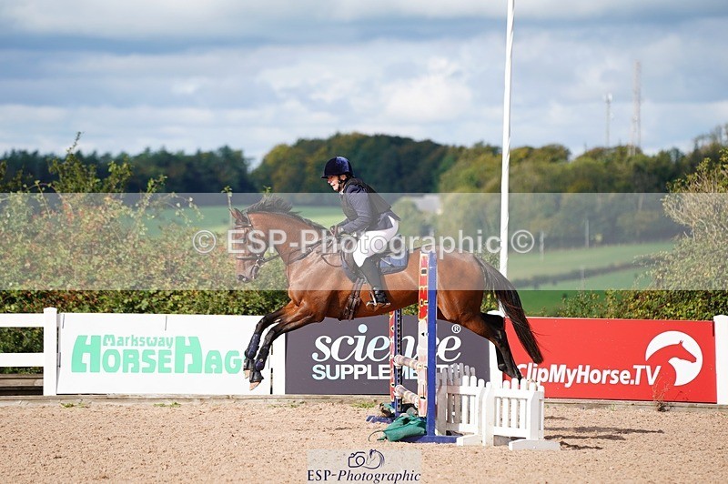 250921-111844-02640 - Cls 21+22 Club and Schools 70cm