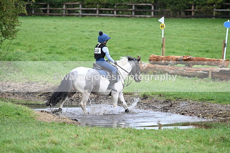 WJ7_9564 - Time at Photographer 10:58 to 11:23