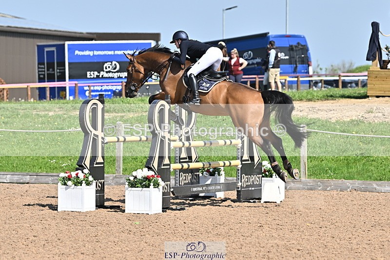 240509A-104303-00961 - Cls 8 Foxhunter