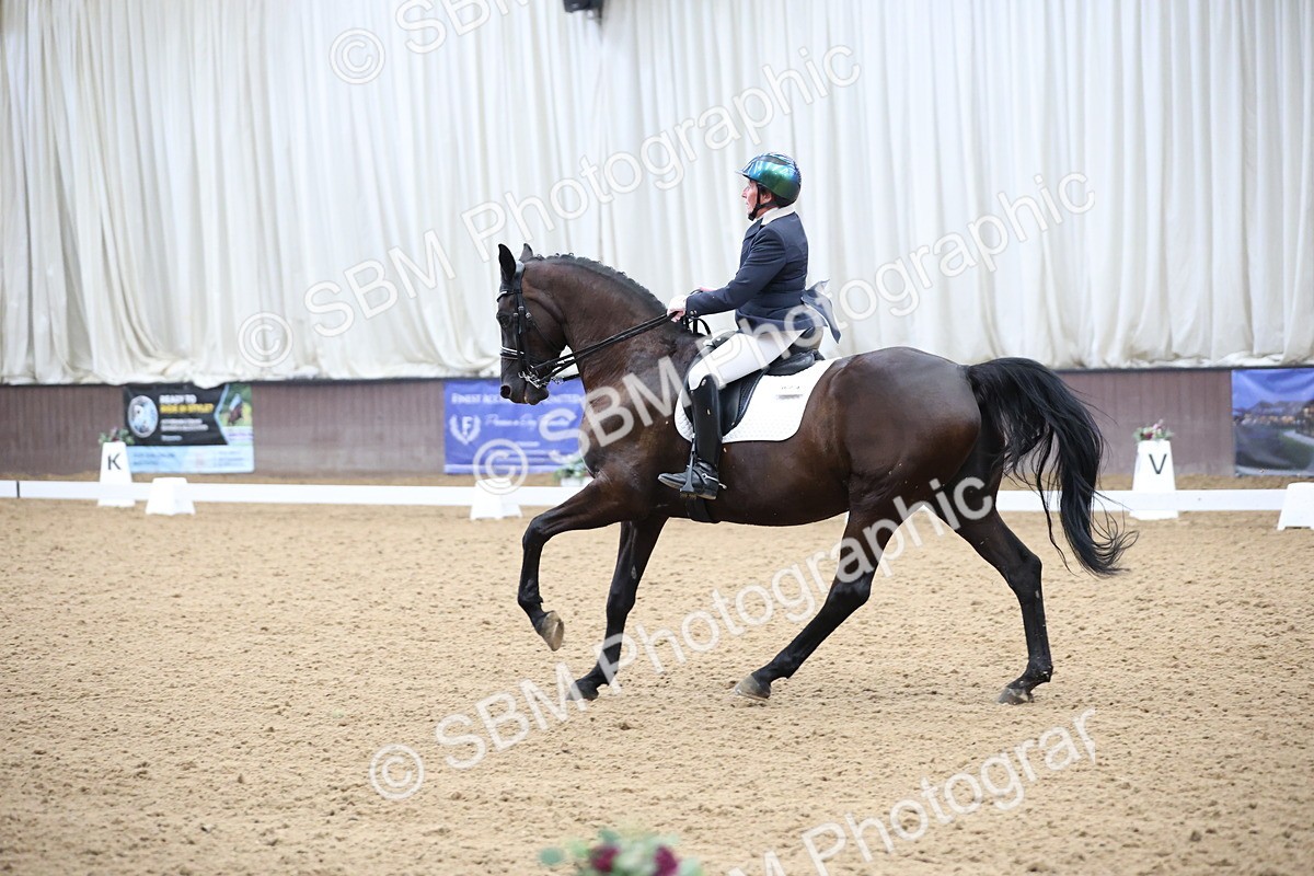SBM_003922 - Class 8 - Advanced Medium 6 Silver