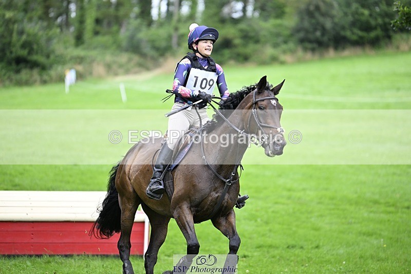 240803-113724-03677 - 109-Harriet_Parkes-JUST_HENNY