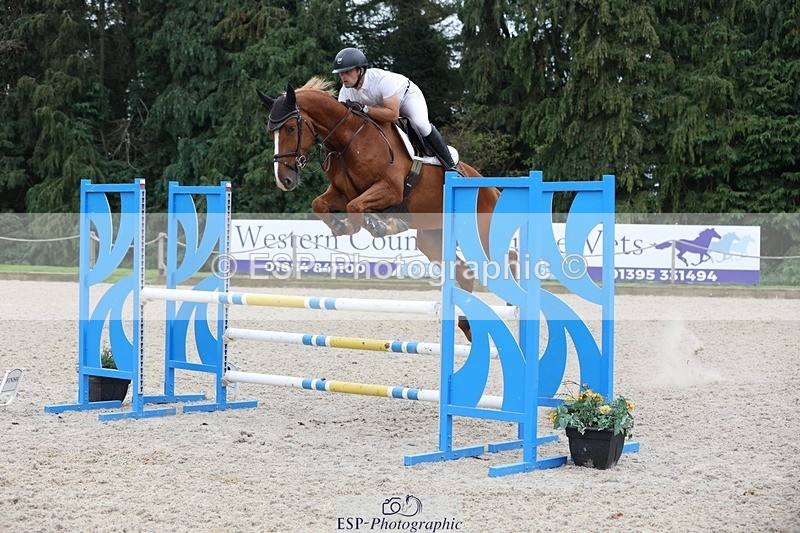 230908-170202-03095 - Cls 9 Snr Newcomers & 1.10m Open