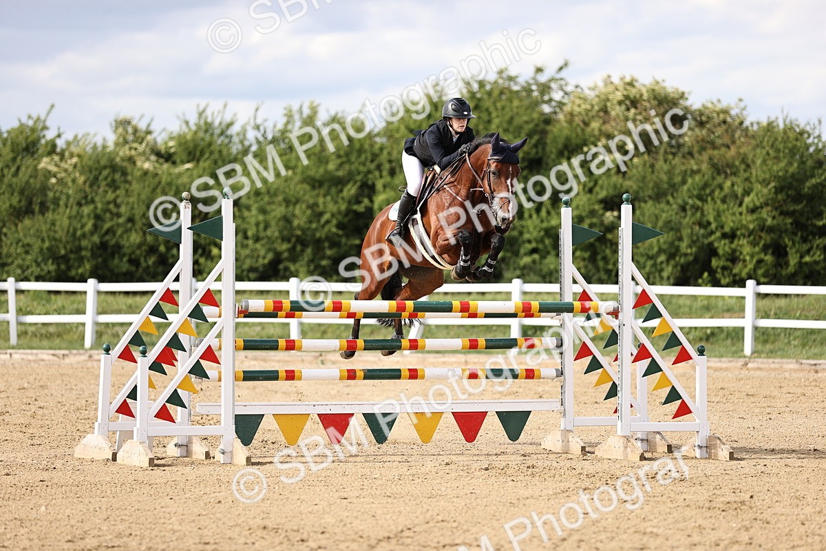 SBM_003686 - Class 13 - Senior Foxhunter - 1.20m