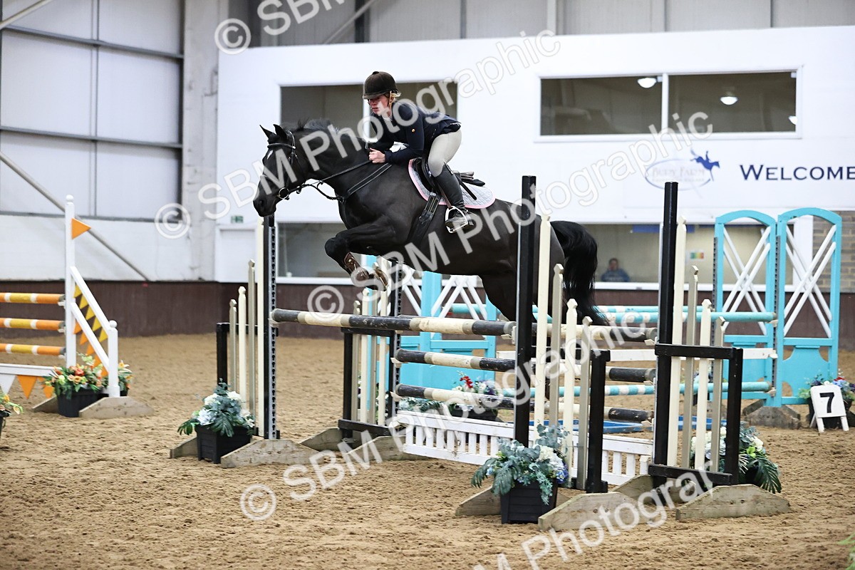 SBM_001837 - Class 4 - Senior Newcomers - 1.10m Open