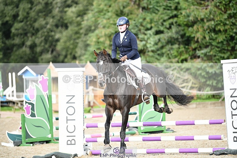 251004A-150149-01629 - Classes 8 & 9 70cm