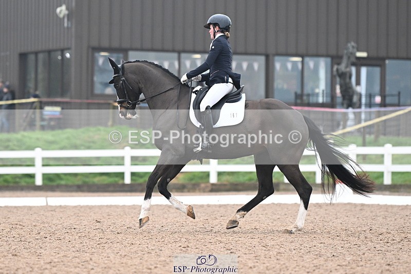 240217A-114405-02405 - 161-Katie.Warner-Active.Nuvalari