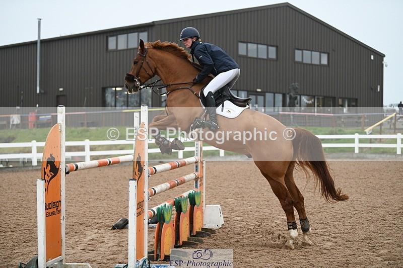 241103A-102044-07434 - SUN Cls 21 Snr Newcomers and 1.10m Open