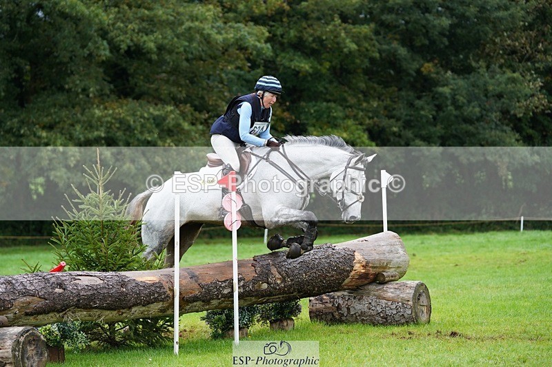 231021-115220-15638 - 624-CORRIEVIEW.OSCAR-Jane.Rogers-SC+XC