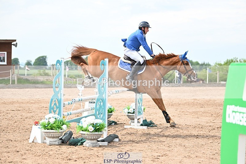 250511-142825-14355 - Cls 28 Snr Newcomers