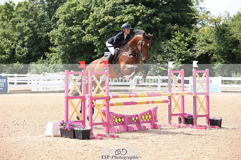 240718A-124434-05211 - Cls 9, 1 Star Bronze Tour 1.10m