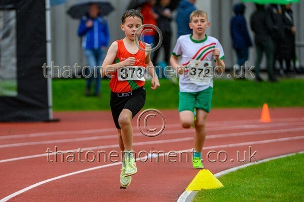 Monument25-920203 - Set One