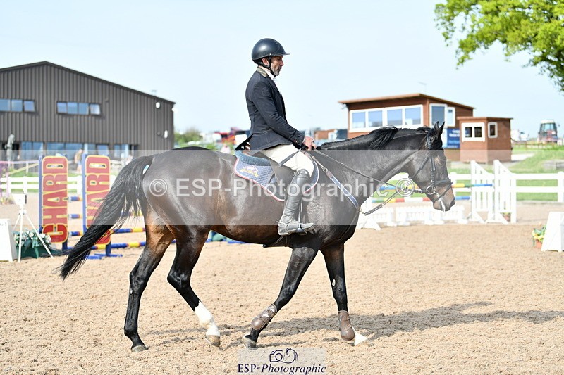 240511A-171004-15573 - Cls 26 Discovery and 1m Open