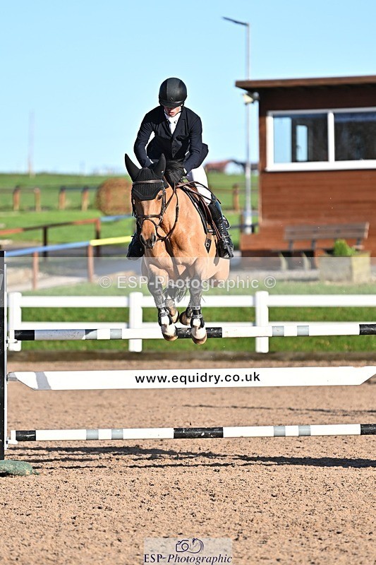 241120X-134532-00596 - Cls 05A&B Snr Fox & 120 Open