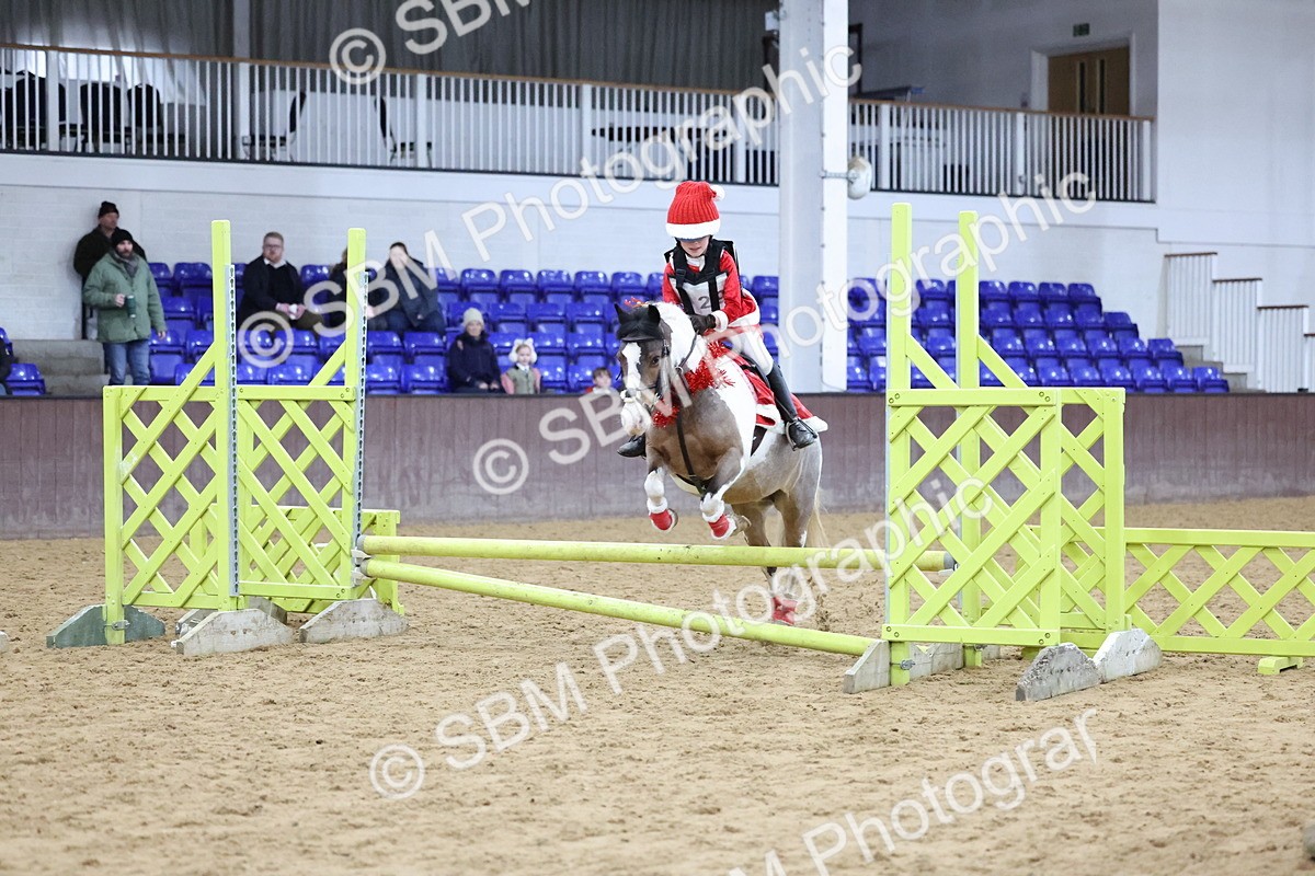 SBM_000349 - Class 2 - Santas Grotto - 50cm