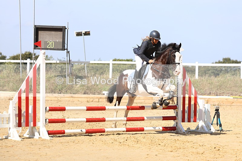 3E7A1203 - Class 7: 70cm Senior