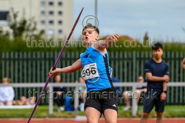 Age25SAT-925790 - Field Male