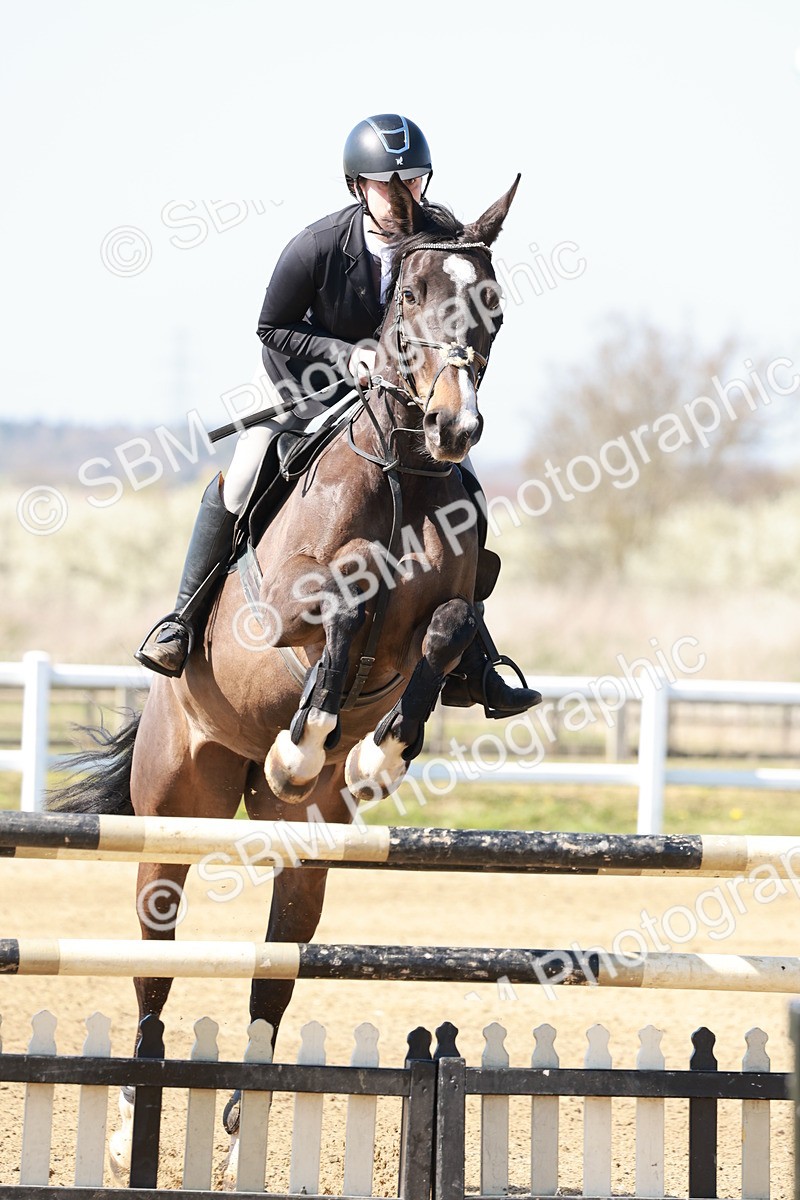 SBM_004332 - Class 17 - Senior Newcomers - 1.10m