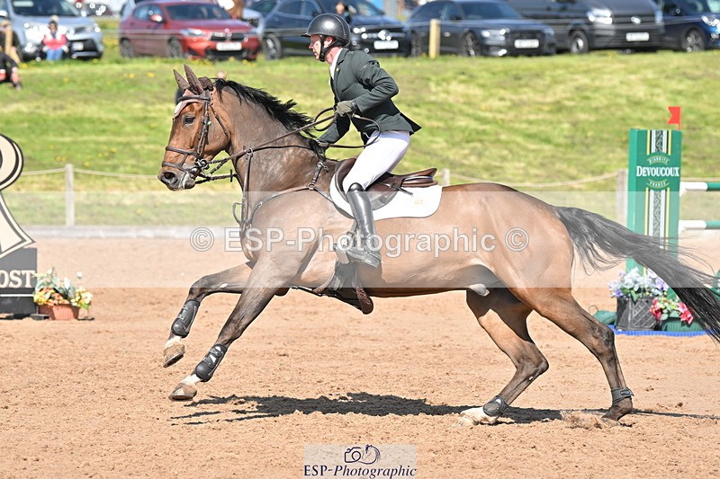 240420A-145659-11906 - Cls 7, 2 Star Medium Tour 1.35m