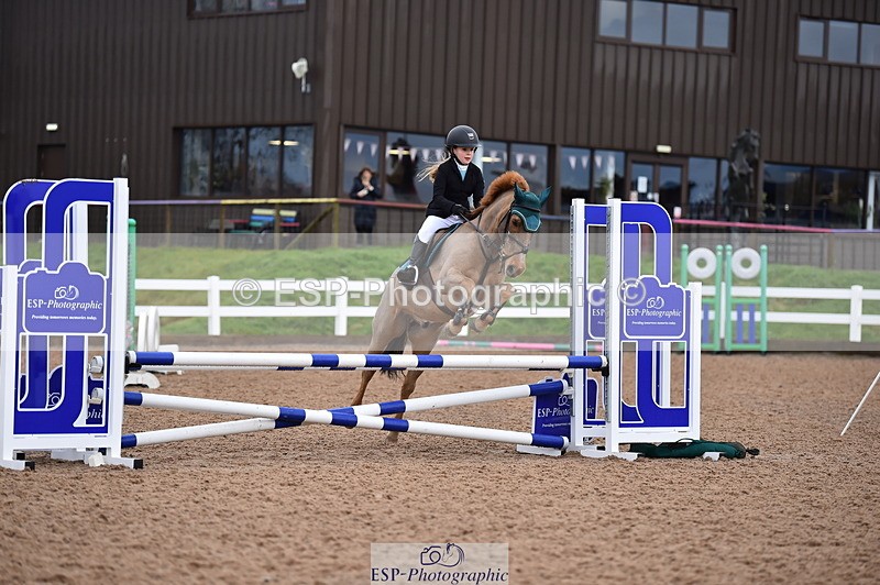 231203A-093600-00007 - Cls 1 Intro 70cm