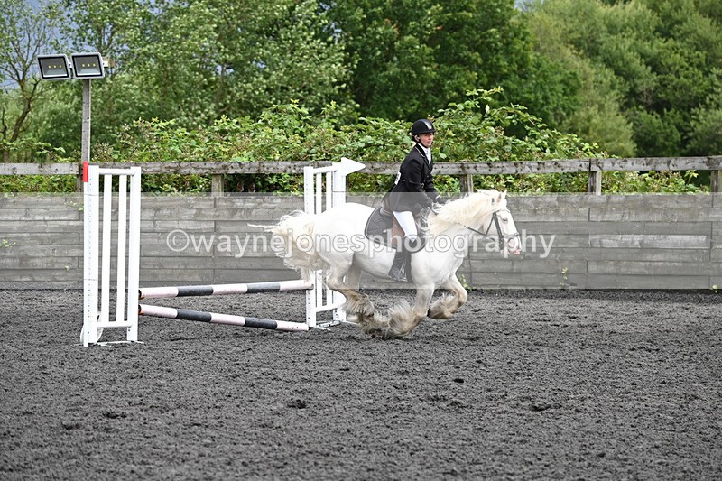 WJ6_0276 - Class 13 Novice 60cm