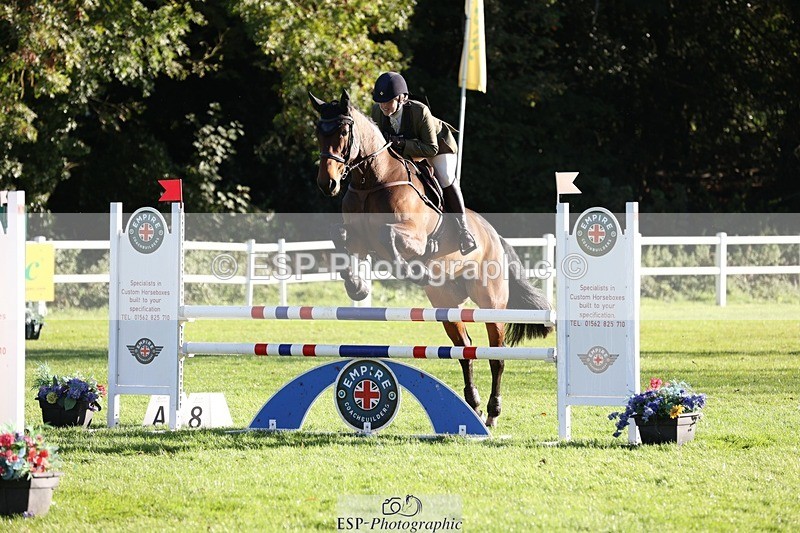 231022-095454-24195 - 628-WONDERLAND.T.H-Alice.Dalton-TrotUp+SJ