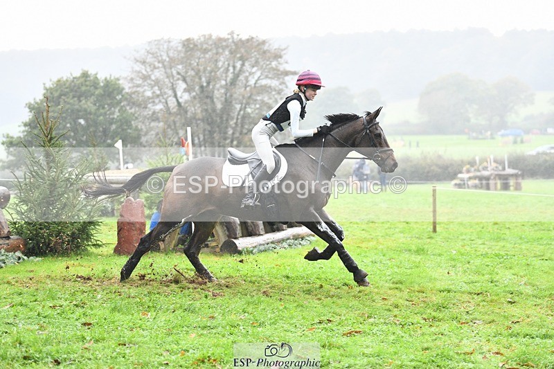 231021-110851-15186 - 658-DANCING.PADDE-Fenella.Redvers-SC+XC