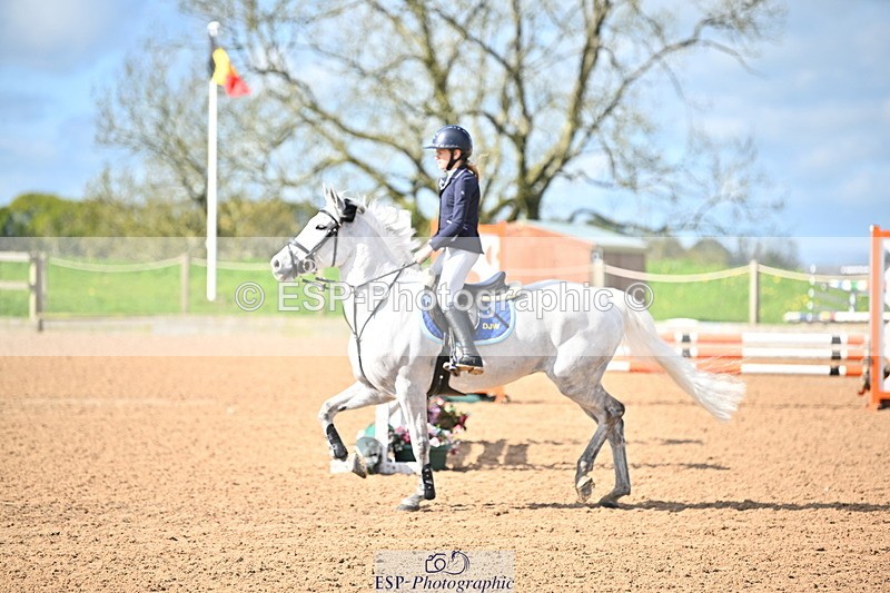 240504A-093118-00892 - Cls 1 Pony Intro 70cm