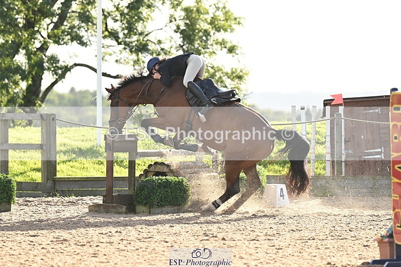 240913A-175204-05498 - Cls 19 Snr 1m Open Speed Derby