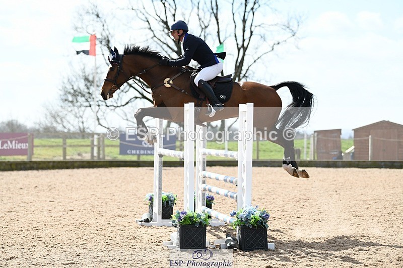 250328-130723-01142 - Cls 3 Snr Foxhunter