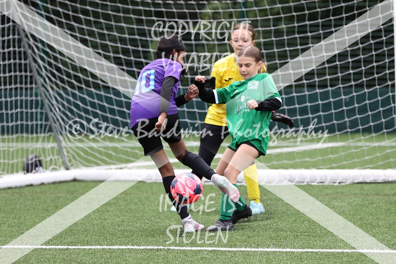 1DX31262 - Sat 6th U12 Girls