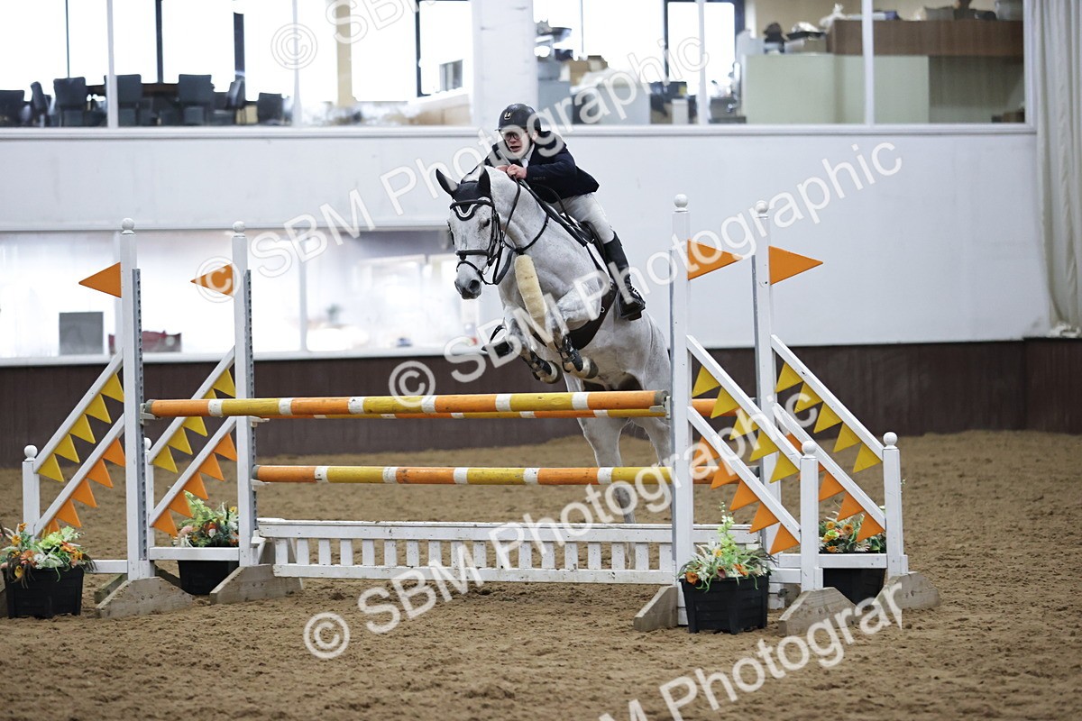 SBM_001413 - Class 4 - Senior Newcomers/ 1.10m Open