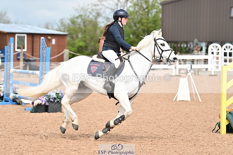 240506A-114820-08615 - Cls 4 Blue Chip Pony Newcomers & 1m Open